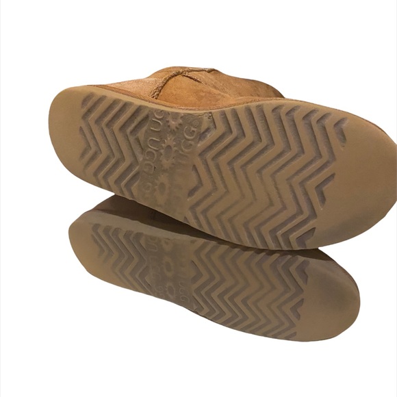 UGG CLASSIC TALL BOOTS - Picture 5 of 7